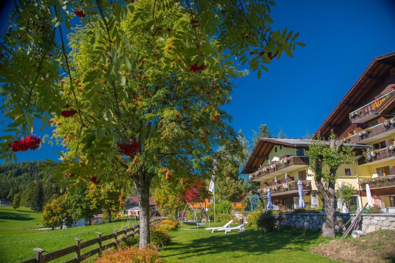 Almfrieden Hotel & Romantikchalet Ramsau am Dachstein Exterior photo